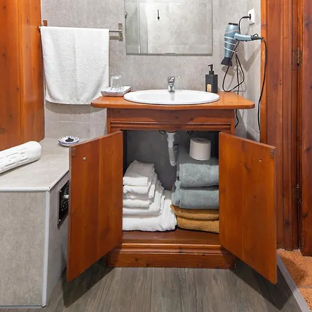 Casa Do Largo - Acores *