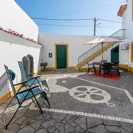 Casa Do Largo - Acores アパート *
